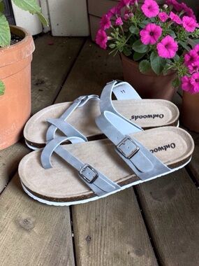 Outwoods Slide Sandals Womens 11 Gray Buckle Straps Comfort Flat New.